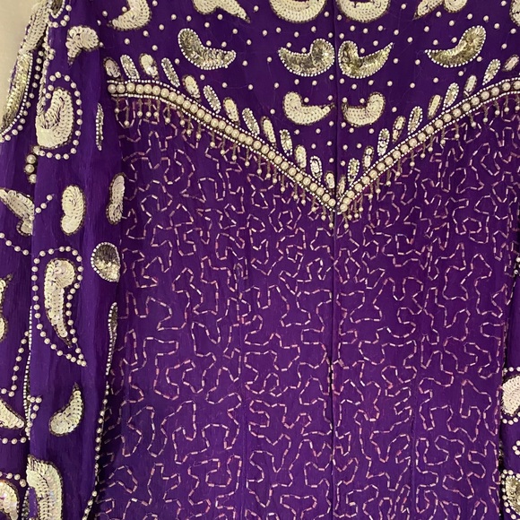 Vintage Long Sleeved Dress w/Beaded Sequin Detail - Picture 4 of 12